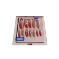 Yarıccı Taşlı Takma Tırnak